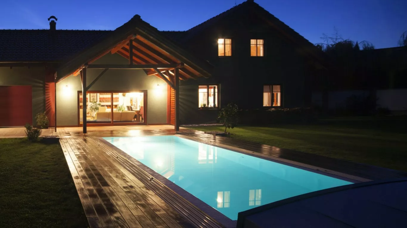 preliv-bazen-vererni-pohled-casablanca-infinity